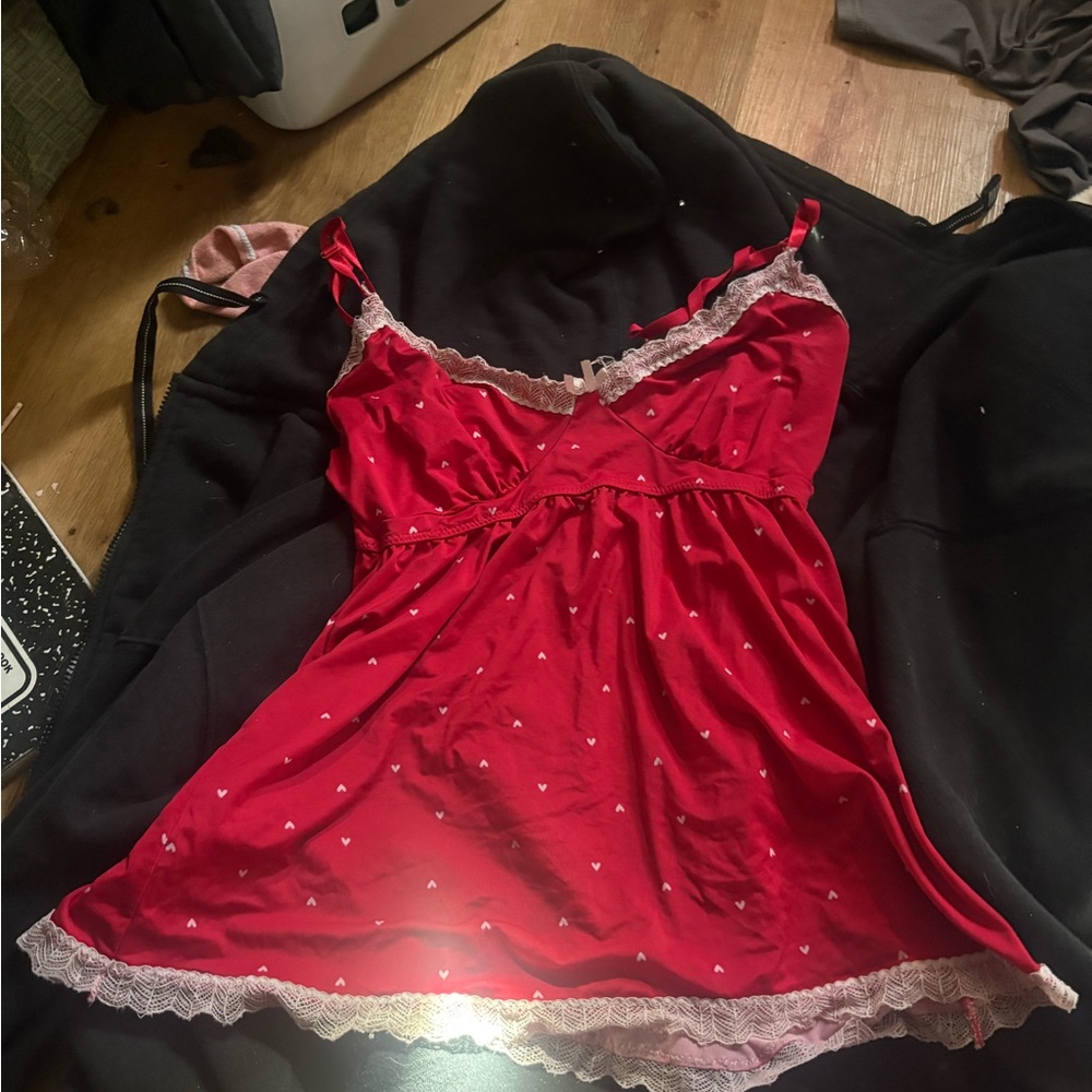 SHEIN Red Heart Print Chemise with Lace Trim